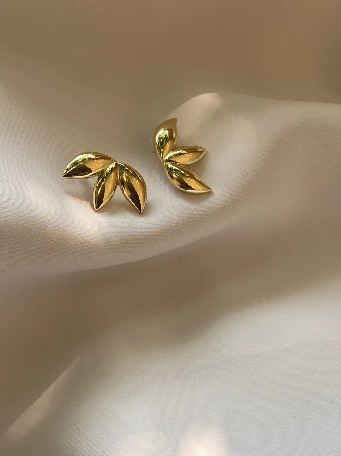 Flora Studs